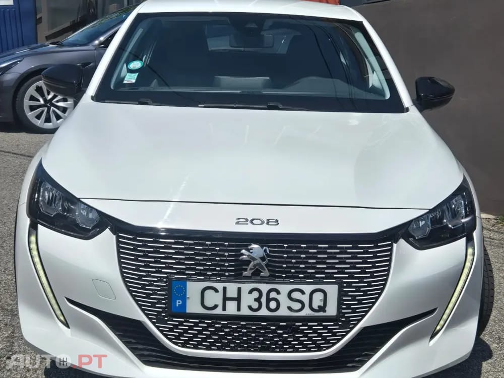 Peugeot E-208 50 kWh Allure ( COMERCIAL )