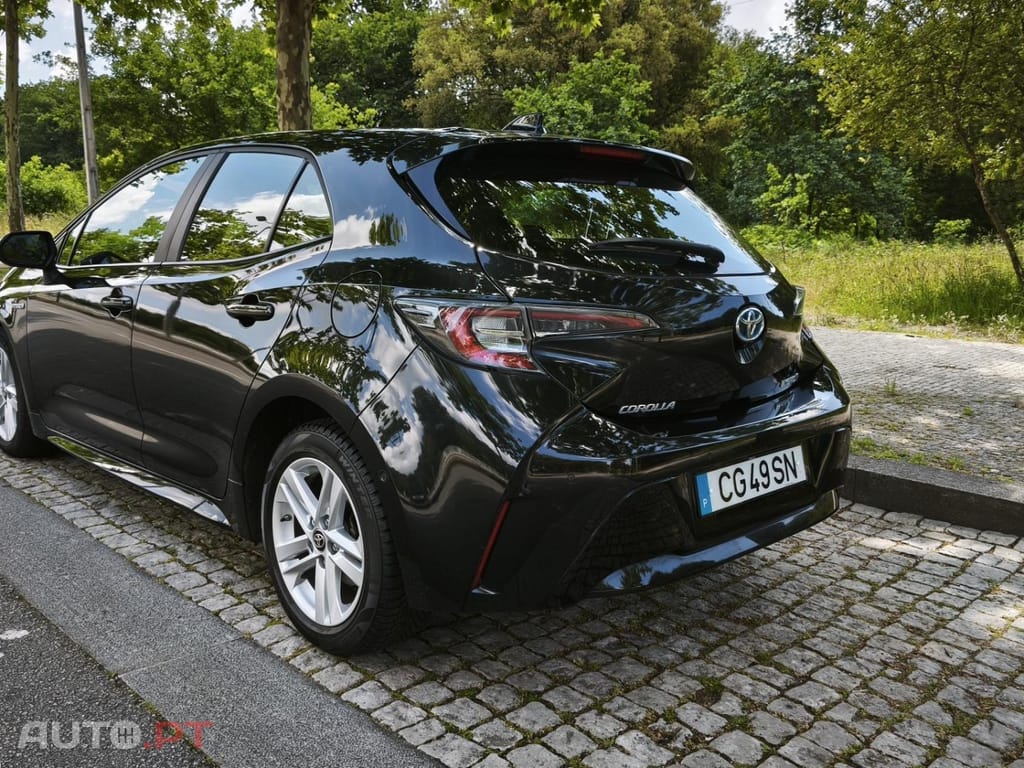 Toyota Corolla 1.8 Hybrid Comfort+P.Sport