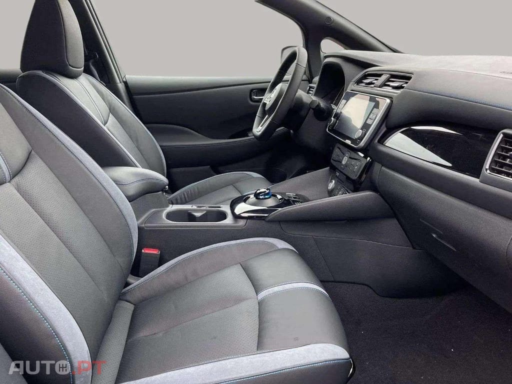 Nissan Leaf e I.V.A DEDUTÍVEL 