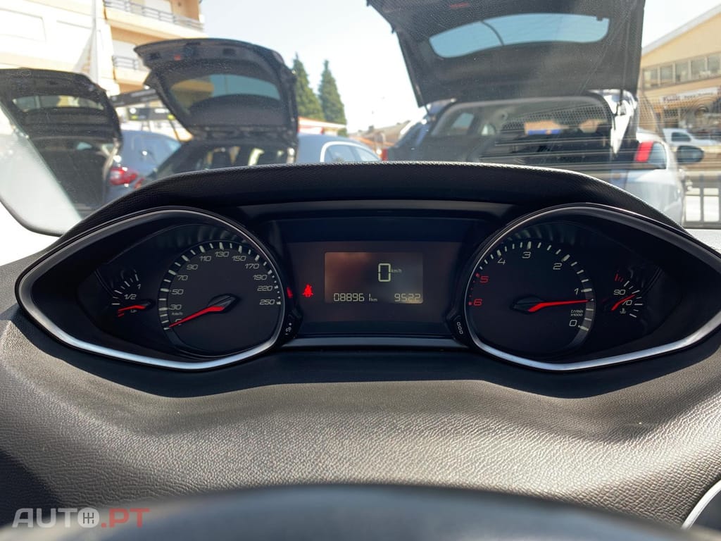 Peugeot 308 1.5 BlueHDi Style