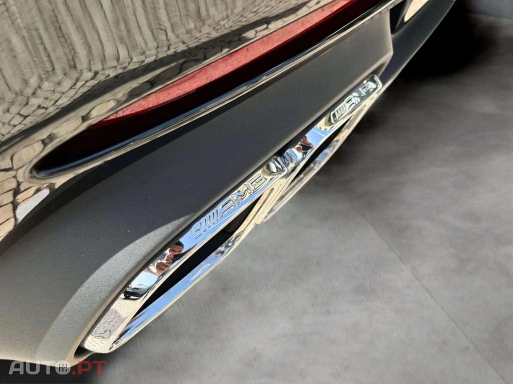 Mercedes-Benz AMG GT Coupe  V8 