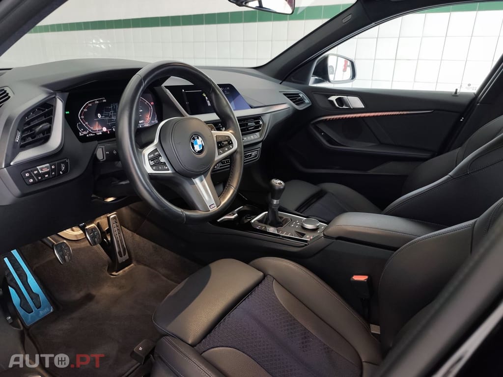 BMW 116 d Pack Desportivo M