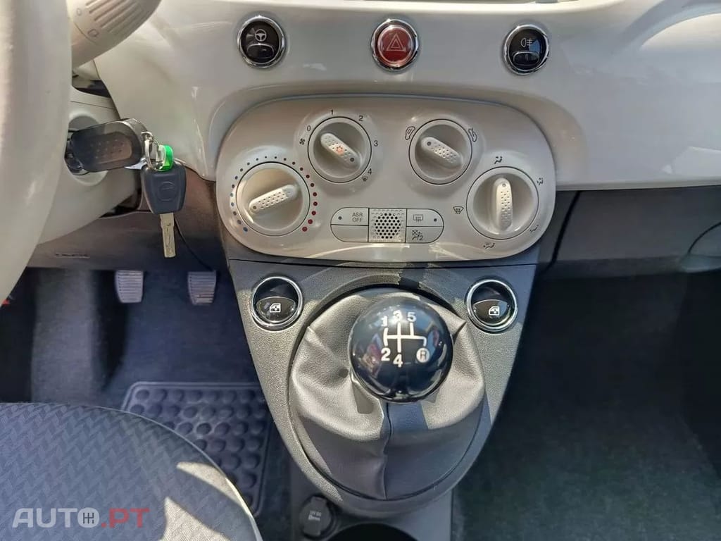 Fiat 500  1 2 8v Pop  Star