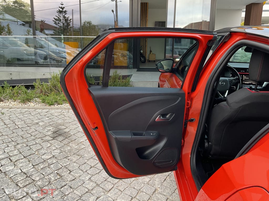 Opel Corsa 1.2 T Business Edition