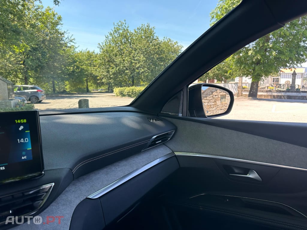 Peugeot 3008 1.6 Hybrid GT Pack e-EAT8