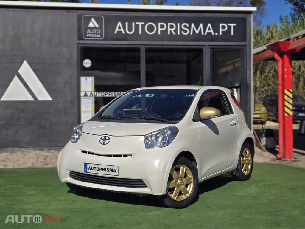 Toyota iQ 1.0 VVT-i