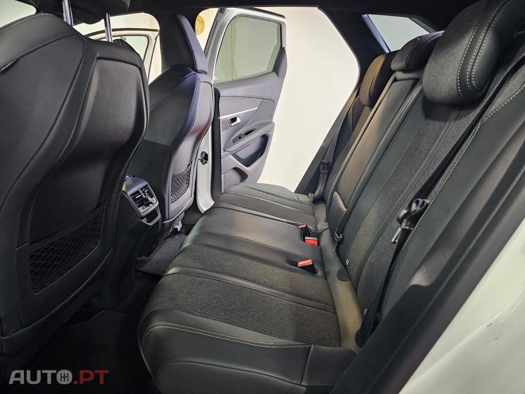 Peugeot 3008 1.5 BlueHDi GT Line EAT8