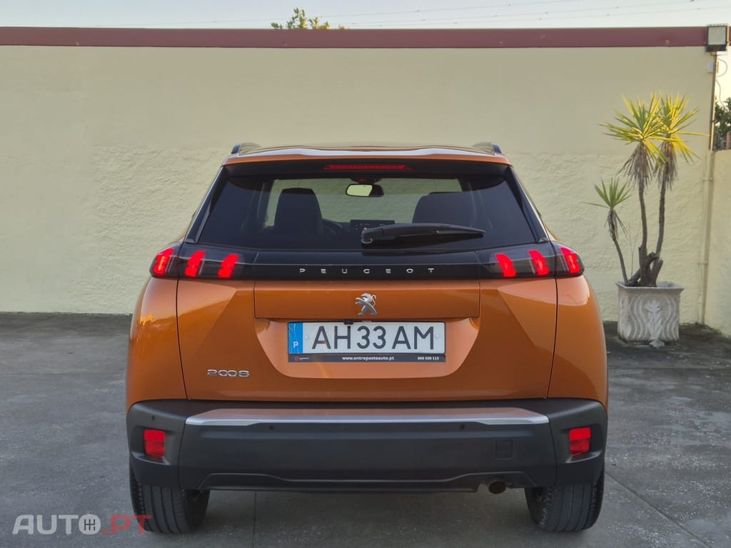 Peugeot 2008 1.2 PureTech Allure Pack