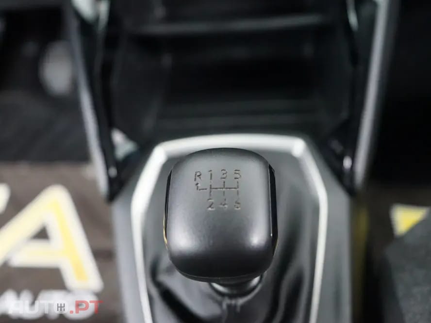 Peugeot 2008 PureTech 100 Style