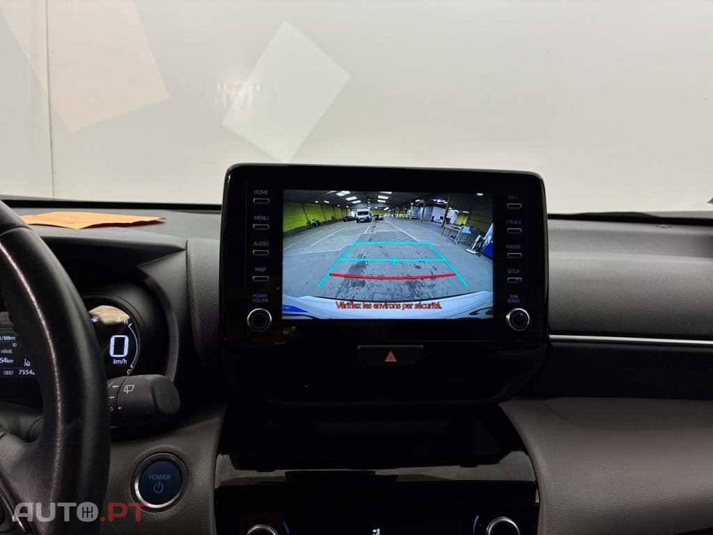 Toyota Yaris Cross 1.5 HDF Dynamic Business + beyond Zero Academy