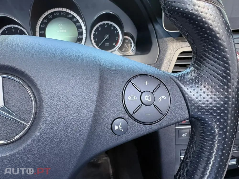 Mercedes-Benz E 350 CGi Avantgarde BlueEfficiency Auto