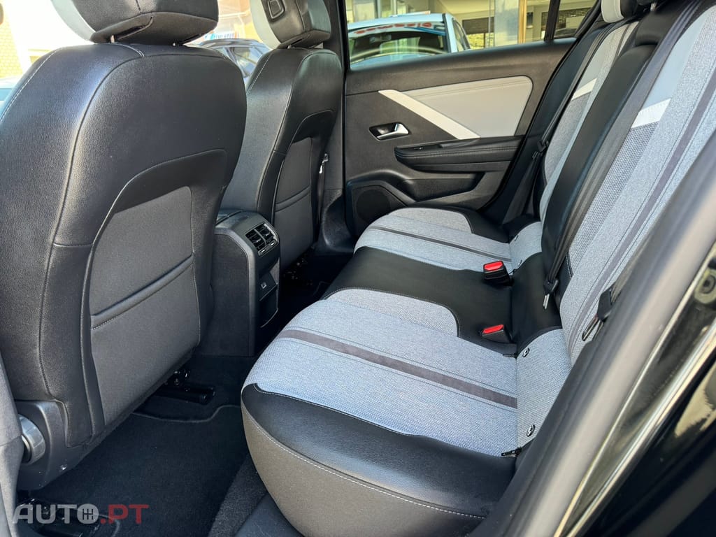 Opel Astra 1.5 D Elegance Aut.