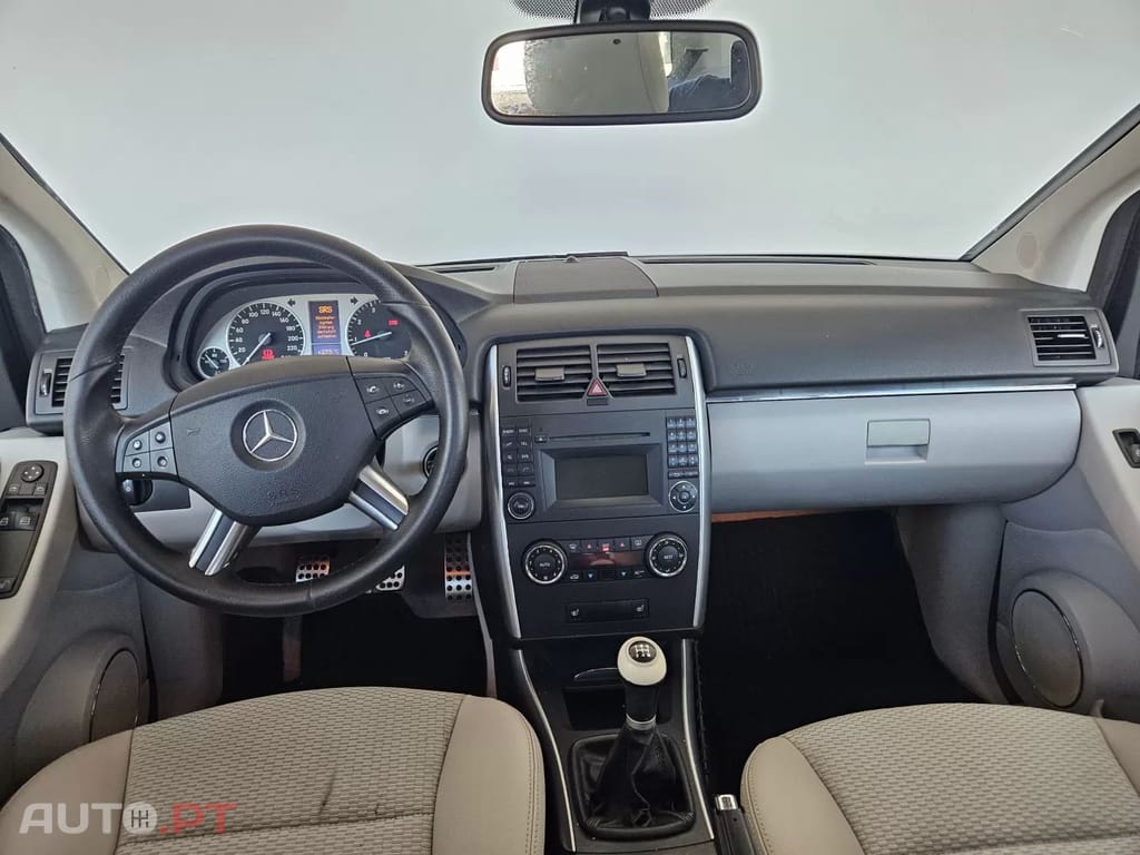 Mercedes-Benz A 160 other_Outro
