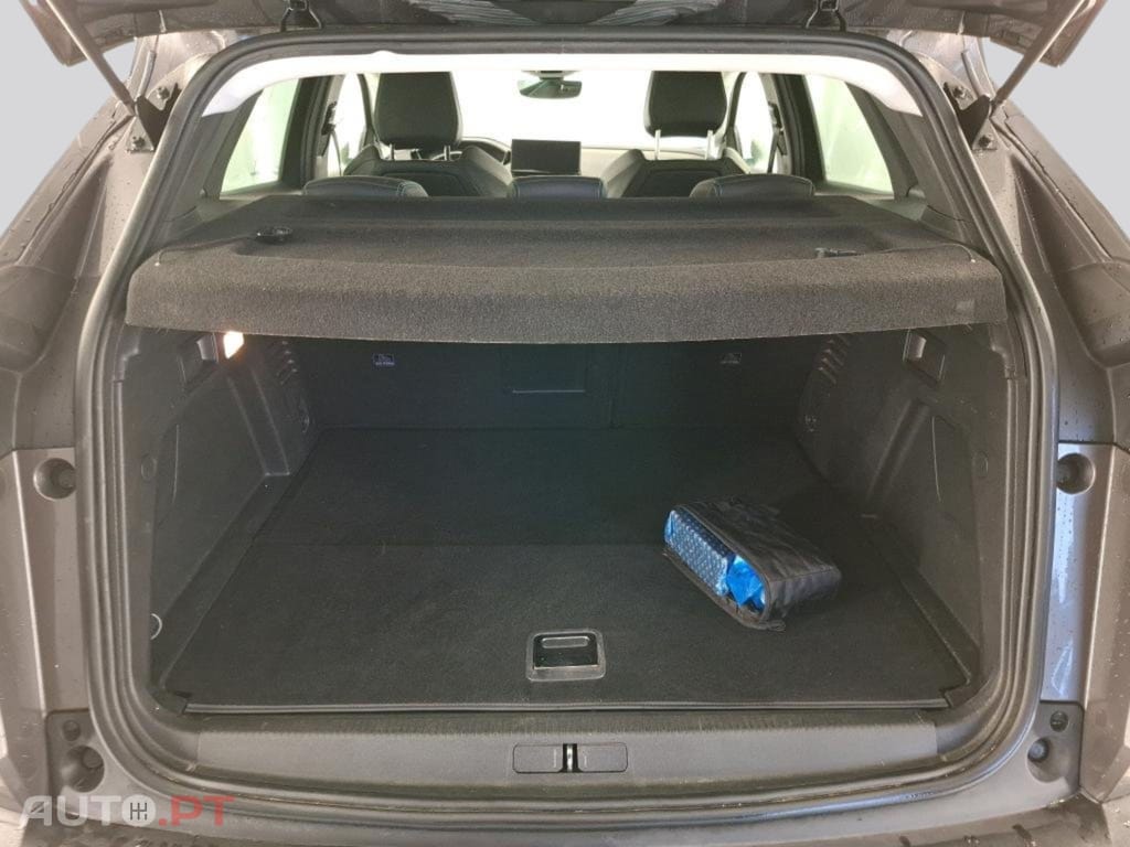 Peugeot 3008 Hybrid Plug in 225cv  Allure