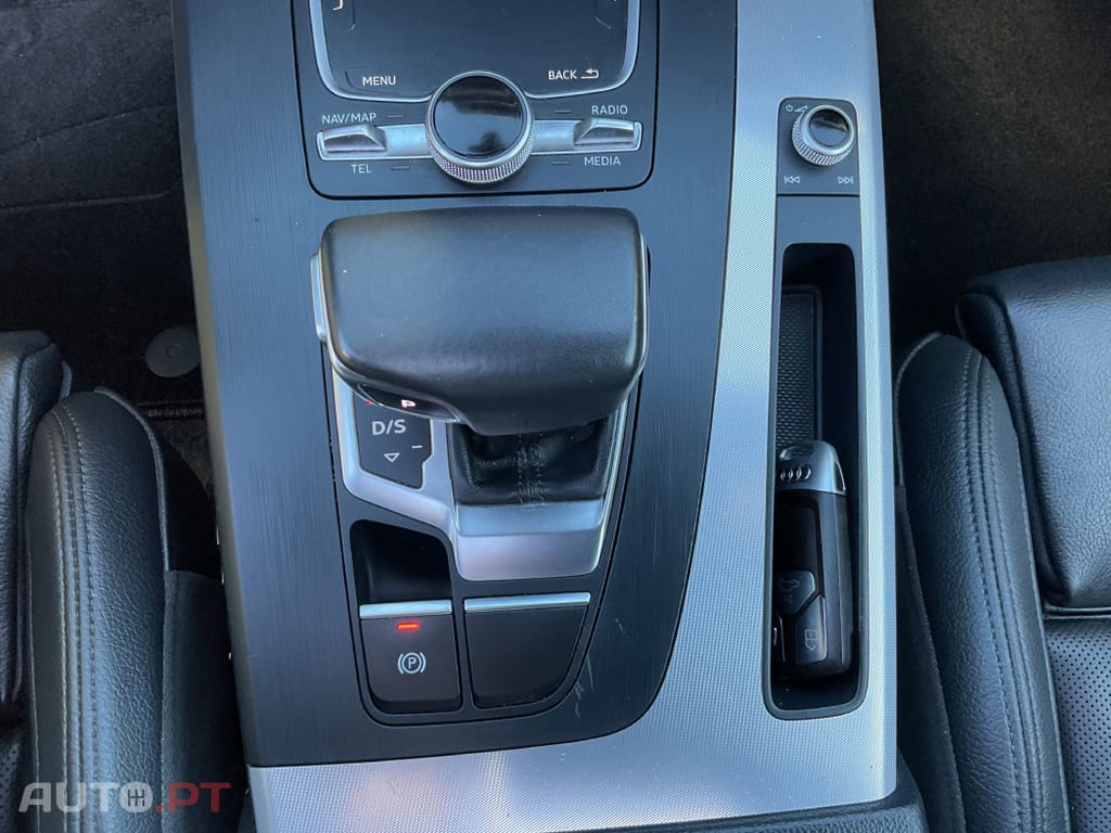 Audi Q5 40 TDI quattro S-line S-tronic