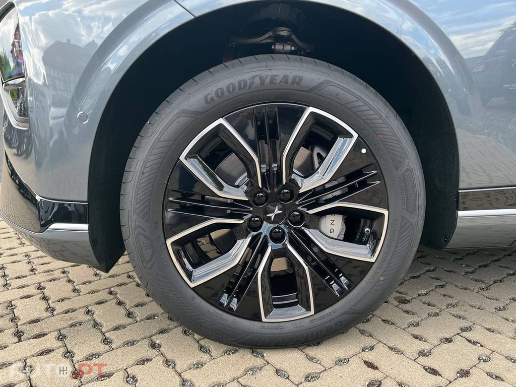 XPeng G9 Long Range RWD