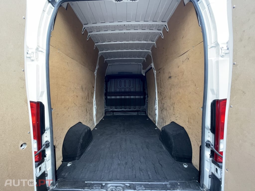 Peugeot Boxer 2.2 BLUE HDI