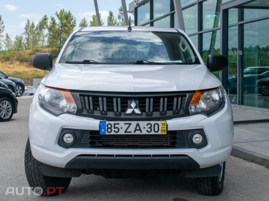 Mitsubishi L200 2.4 DI-D 4WD