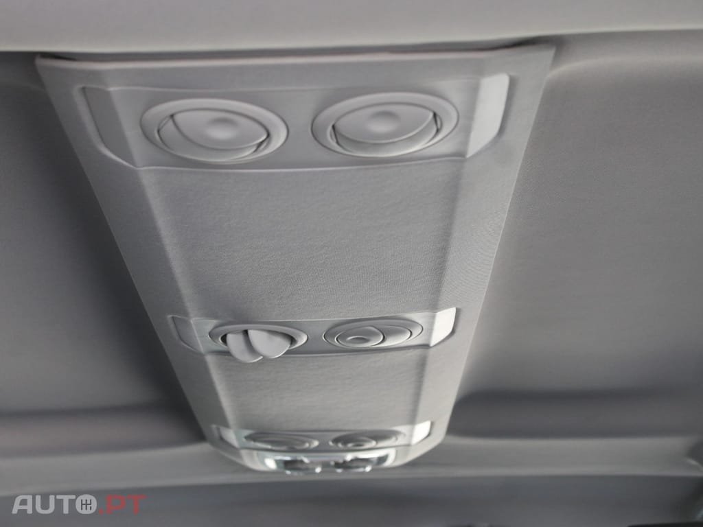 Peugeot Traveller 1.6 BlueHDi L2H1 Business Standard