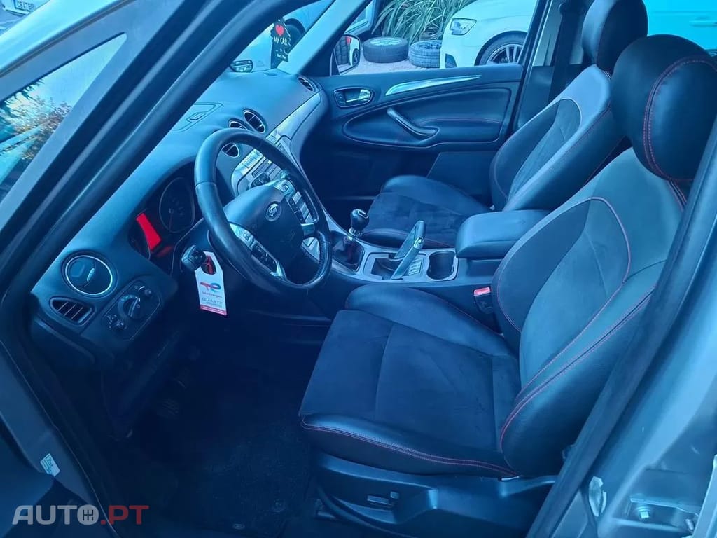 Ford S-Max  2 0 Tdci Dpf Titanium