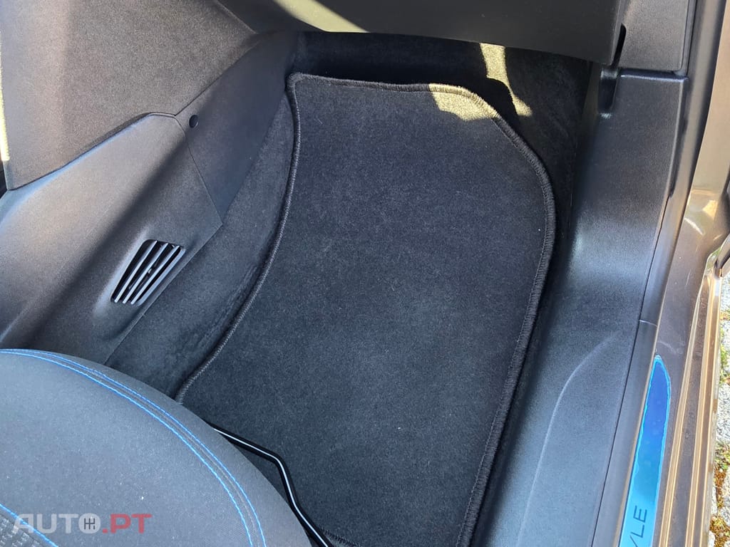 Peugeot 208 1.2 STYLE