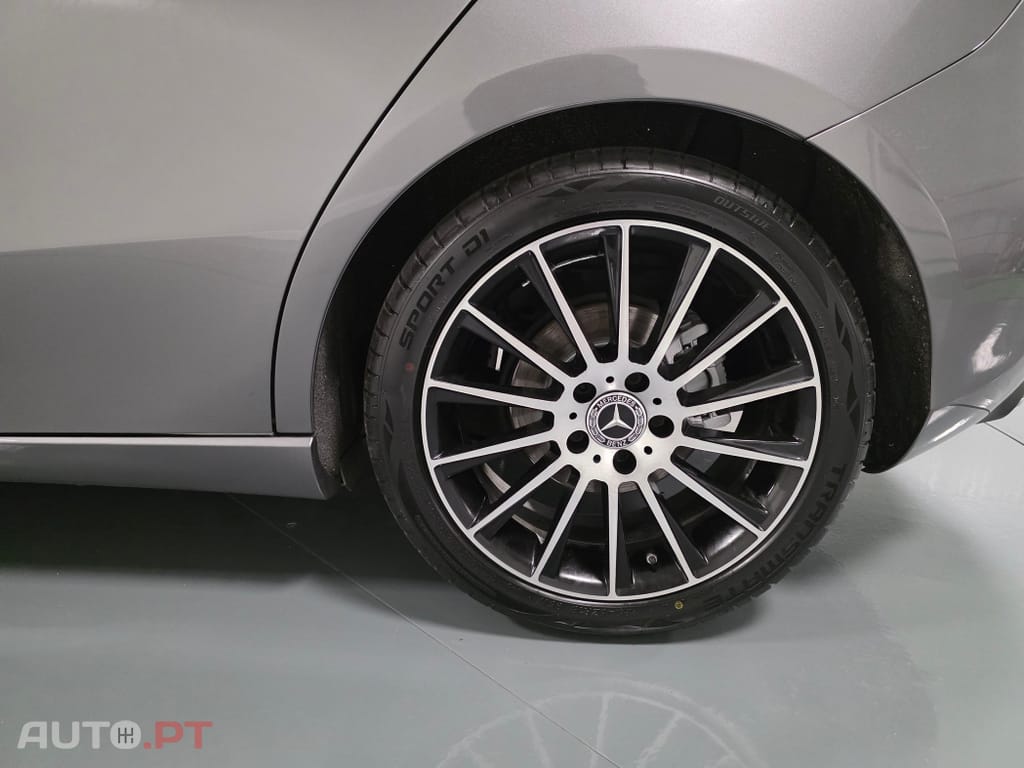 Mercedes-Benz A 180 d Progressive