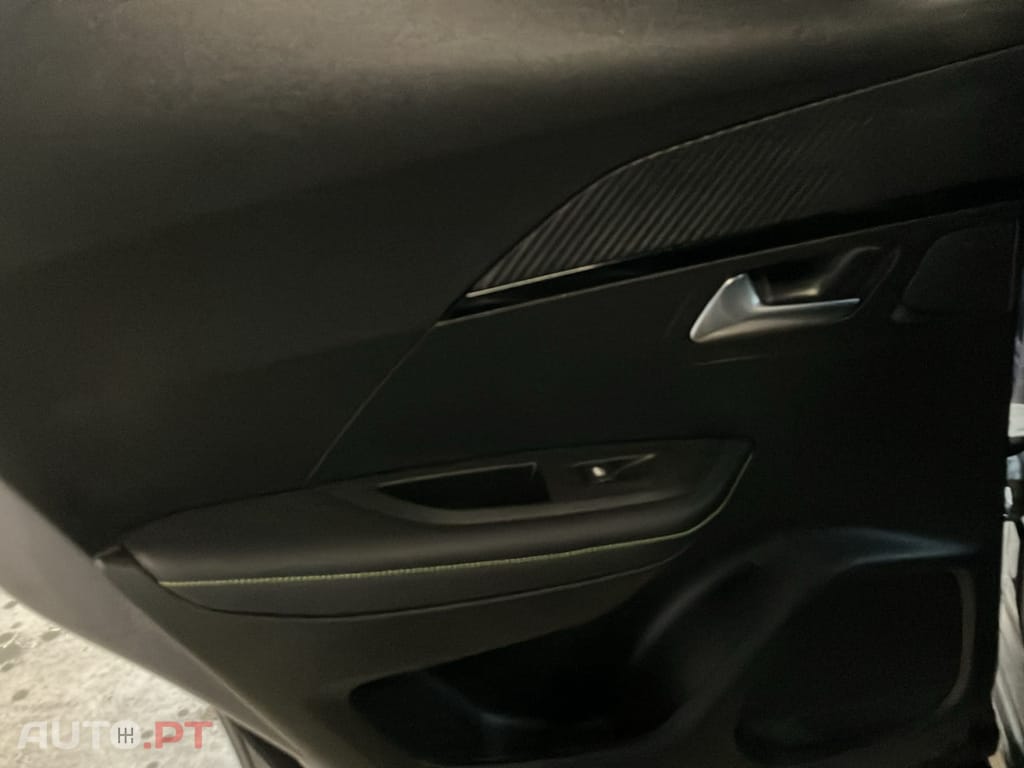 Peugeot 2008 1.2 PureTech GT Pack