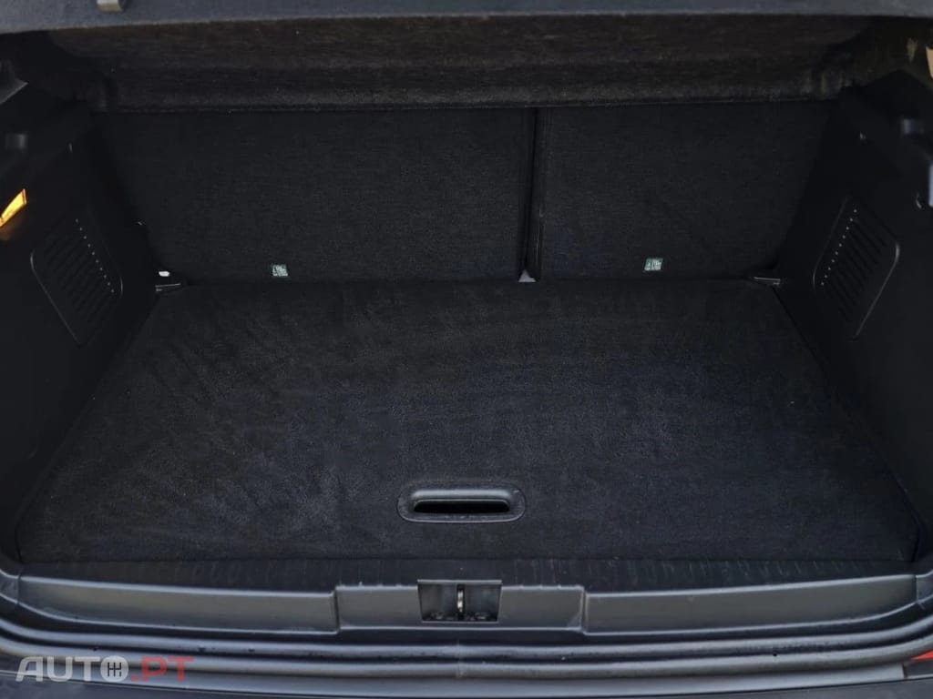 Renault Captur 1.2 TCE HELLY HANSEN (EDC)