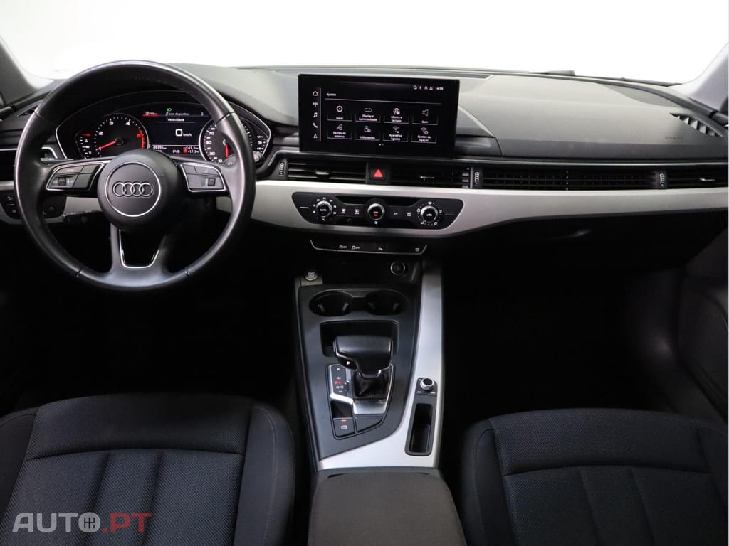 Audi A4 30 TDI S tronic Avant