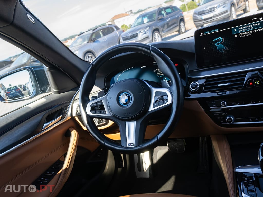 BMW 530 e Pack Desportivo M