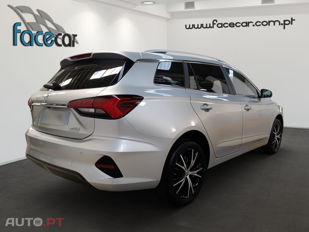 MG MG5 5 Standard Luxury