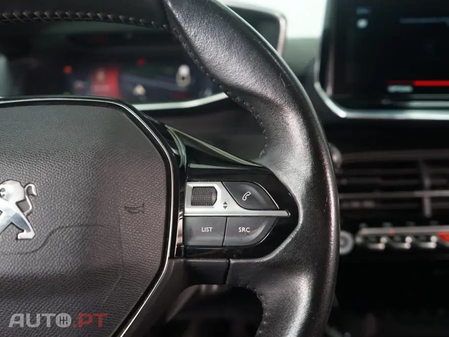 Peugeot 2008 1.2 PureTech Allure