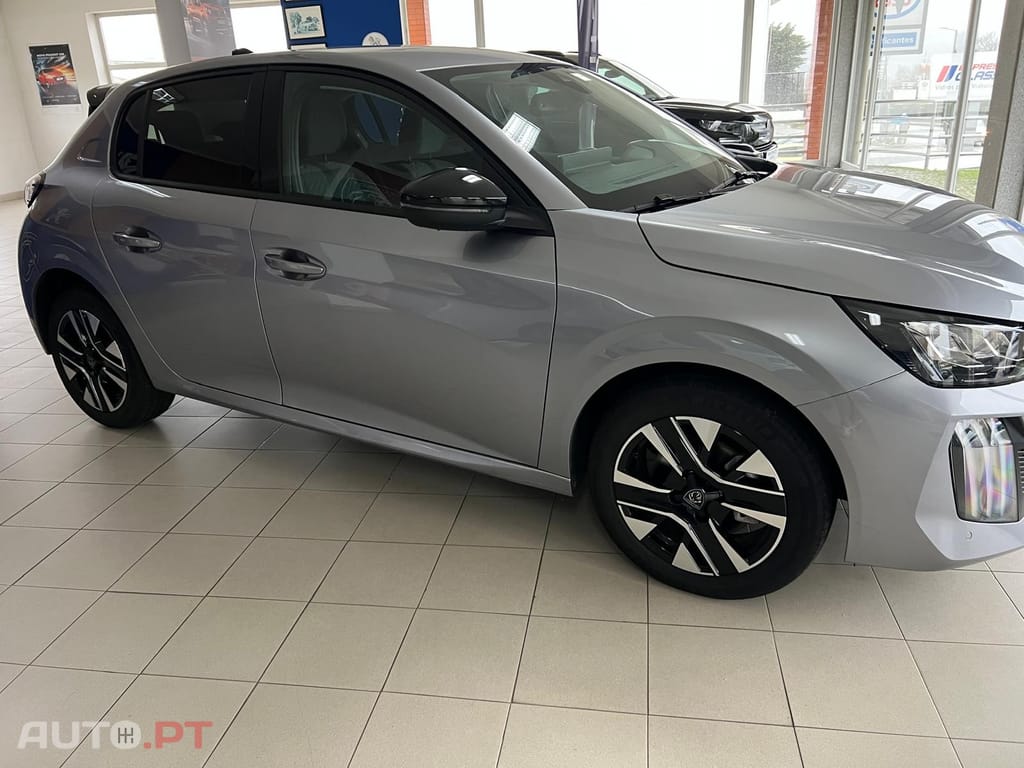 Peugeot 208 1.2 Hybrid Allure e-DCS6
