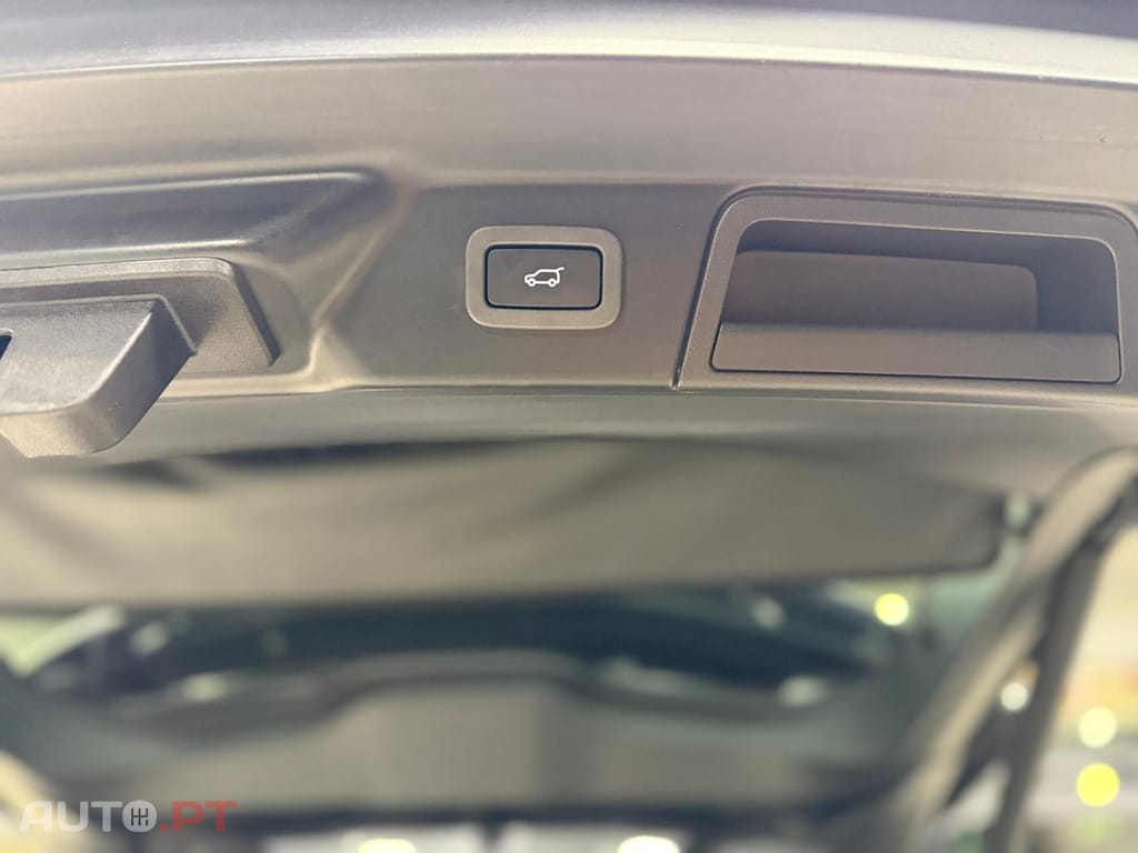 Land Rover Velar 2.0 D R-Dynamic S
