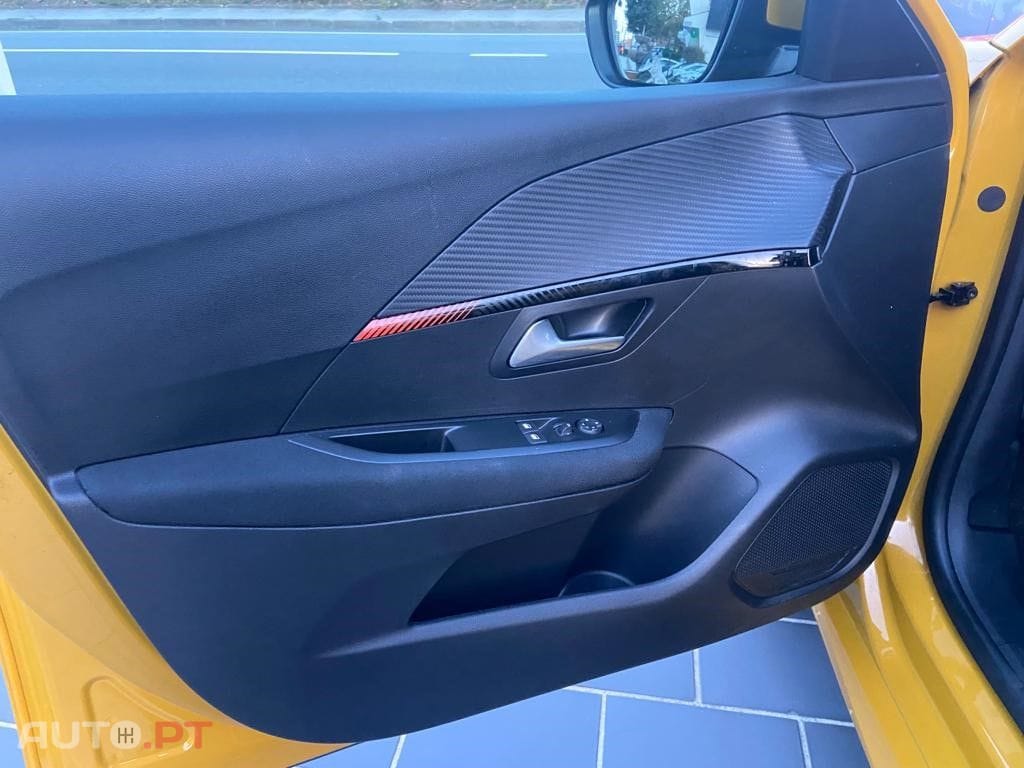 Peugeot 208 BlueHDi Style