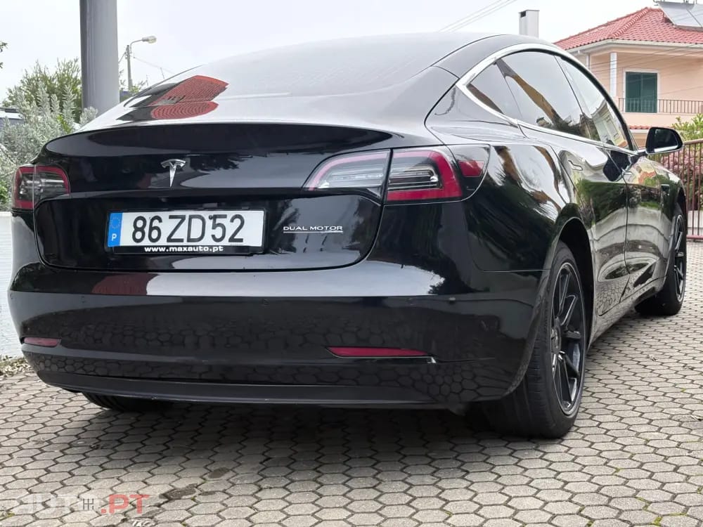Tesla Model 3 Long Range Tração Integral Premium