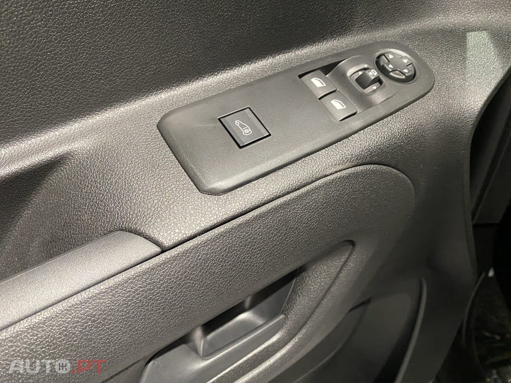 Citroen Berlingo Outro