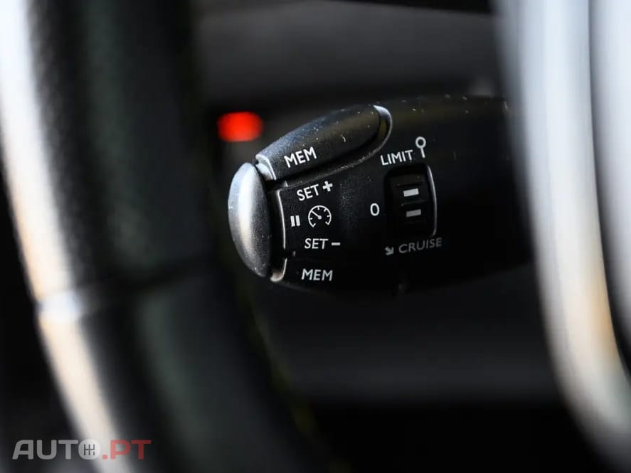 Peugeot E-2008 50 kWh GT Pack