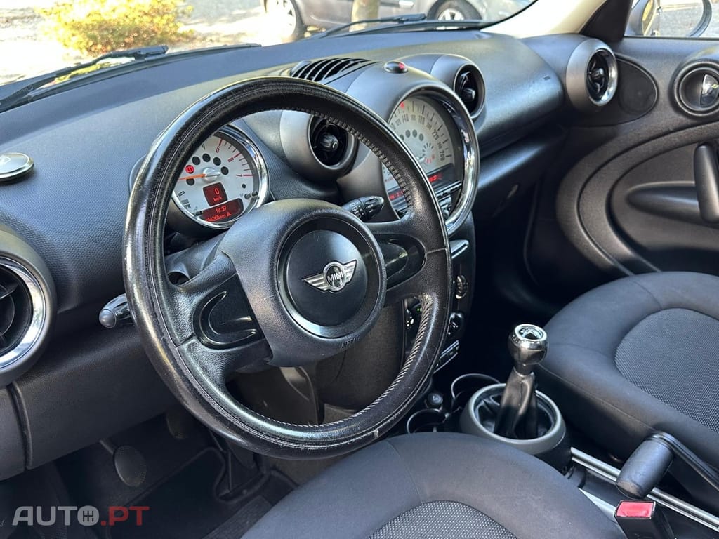 MINI Countryman One D