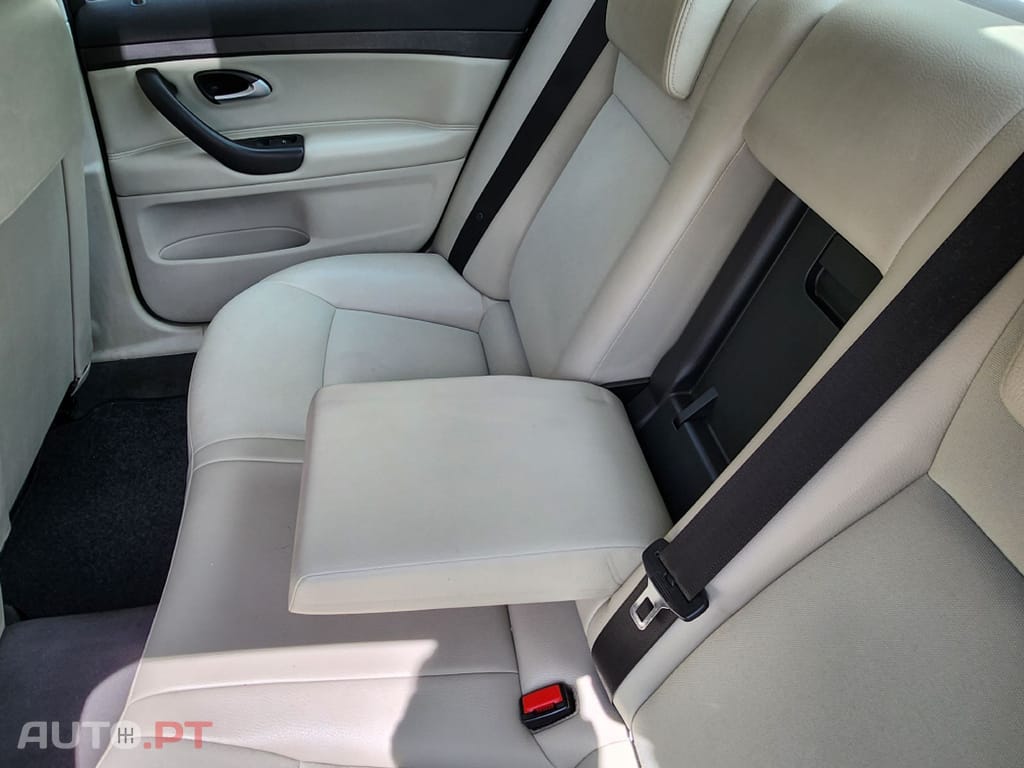 Saab 9-3 Sport Sedan 1.9 TiD Vector