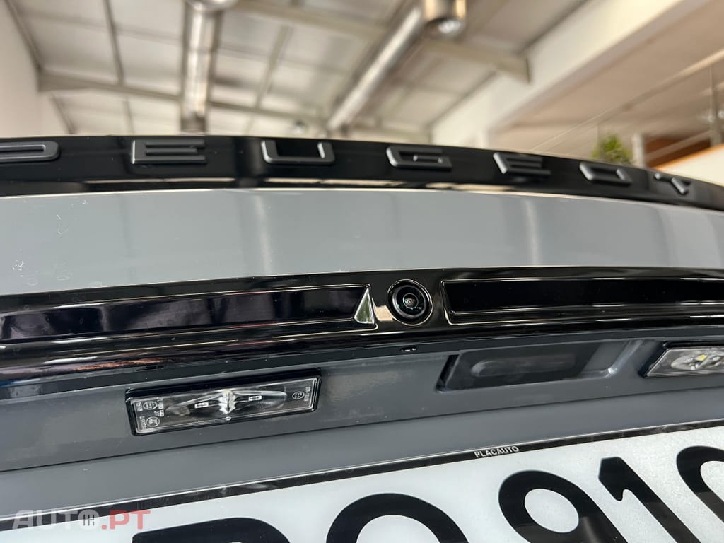 Peugeot E-2008 54 kWh Active