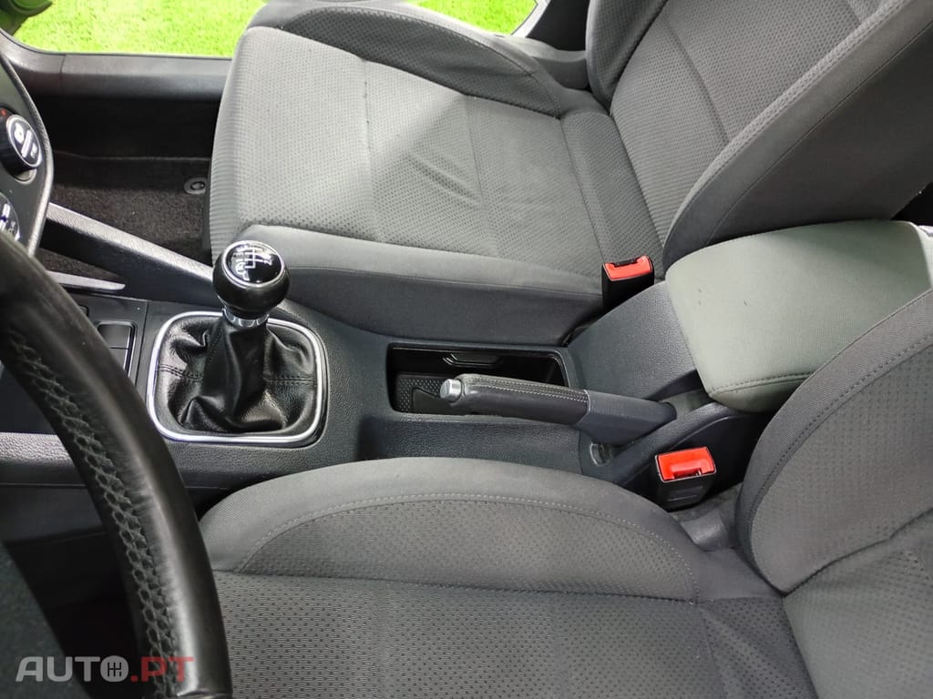 Volkswagen Golf 1.9 TDi 6V Confortline