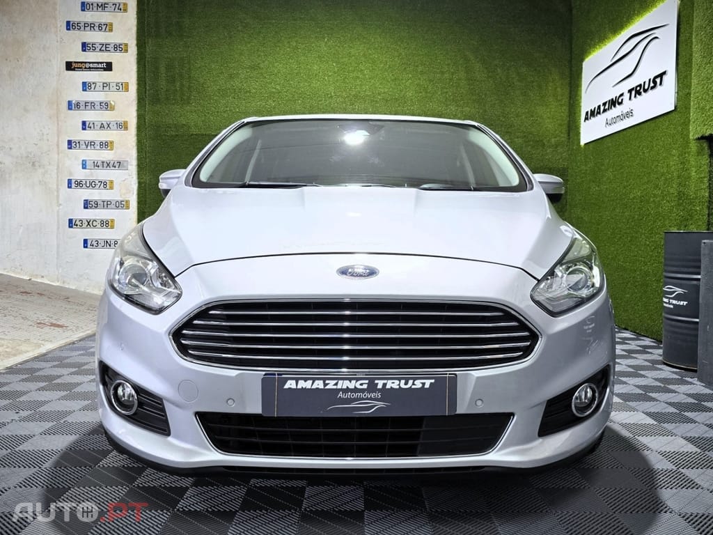 Ford S-Max 2.0 TDCi Titanium