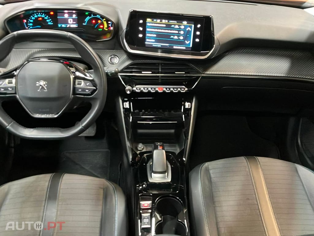 Peugeot E-2008 50 kWh Allure