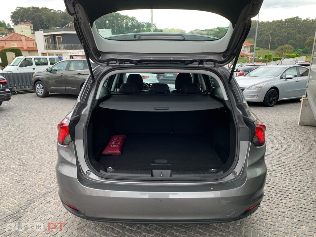 Fiat Tipo 1.3 M-Jet Easy