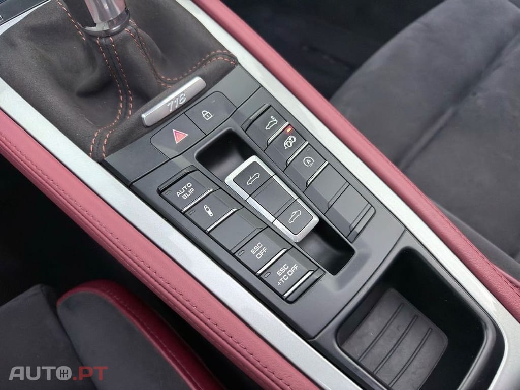 Porsche 718 Standard