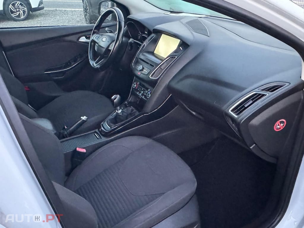 Ford Focus SW 1.0 SCTi Titanium Best