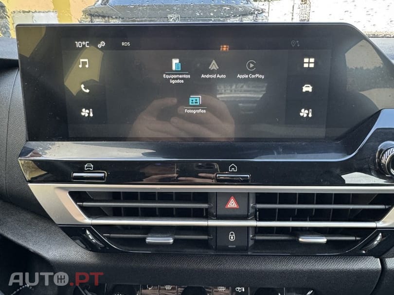 Citroen C4 1.2 PureTech Plus EAT8