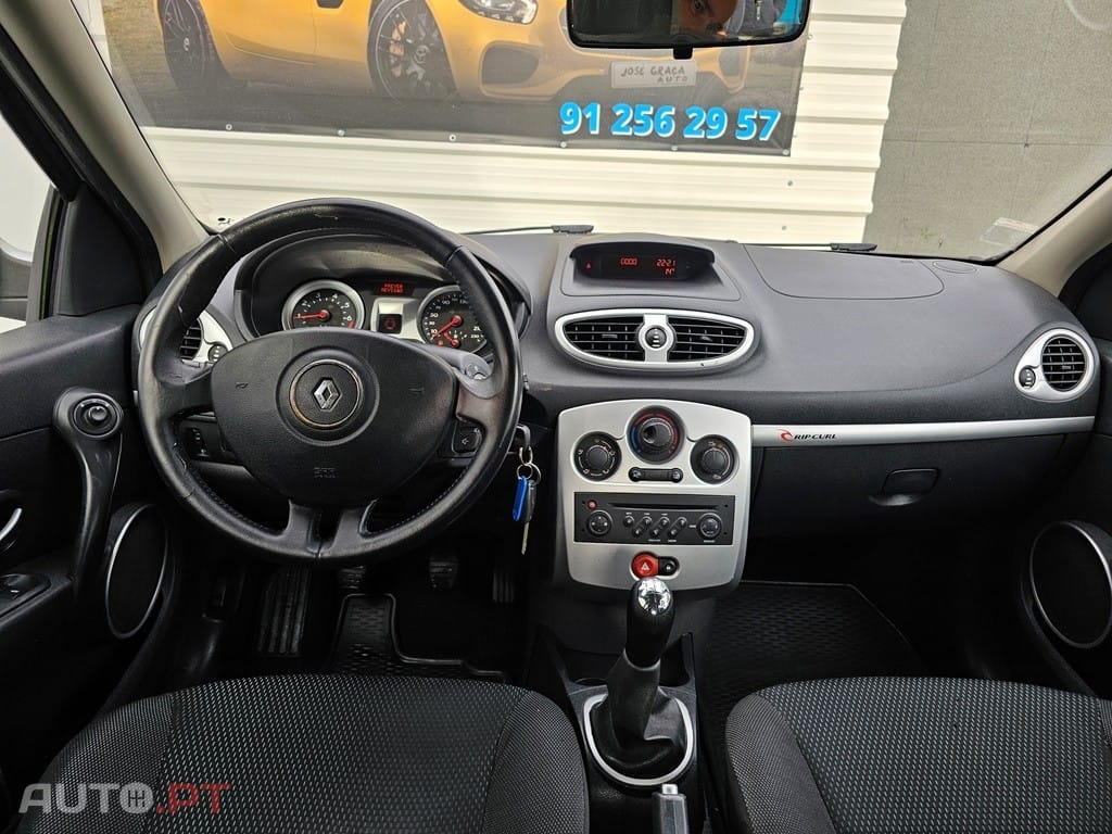 Renault Clio 1.2 16V Rip Curl