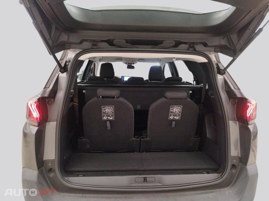 Peugeot 5008 1.2 EAT8 7L Business